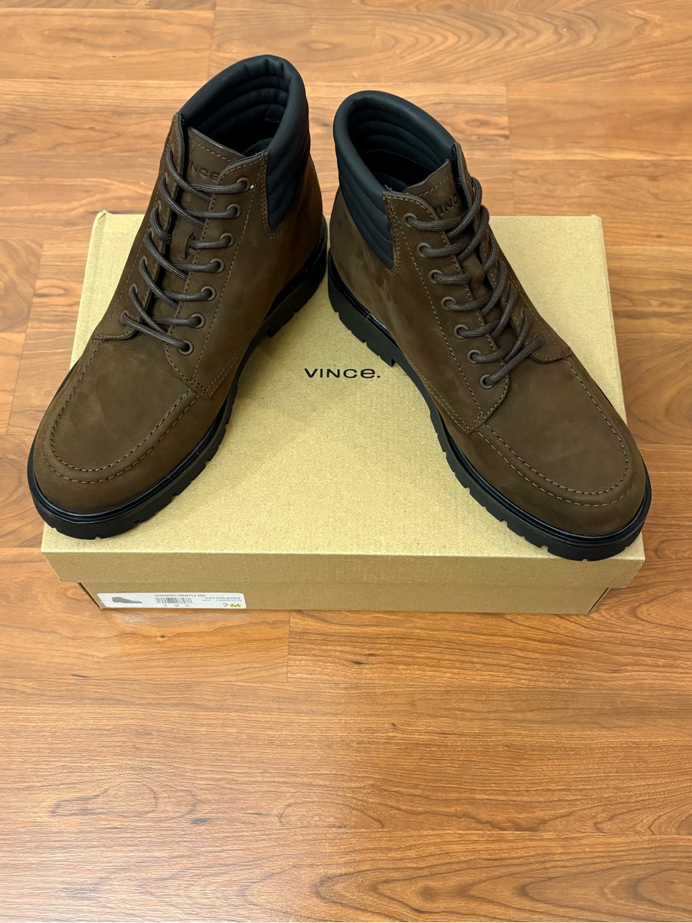 Vince Men's "Leonard" Lug-Sole Boot Brown Leather Quilted Ankle Size 7M V Vickie